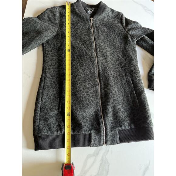F&F Women’s Full Zip Jacket Black Gray Leopard Print Fleece Coat Size US 6 Lined - Picture 14 of 16